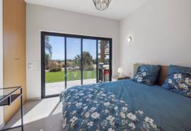 Carvoeiro/Caramujeira – Private 4-bedroom villa with sea views near Marinha
