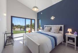 Carvoeiro/Caramujeira – Private 4-bedroom villa with sea views near Marinha