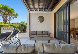 Vale do Lobo – 2+1-bedroom townhouse with pool and garage