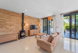 Vale do Lobo – 2+1-bedroom townhouse with pool and garage
