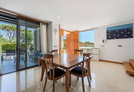 Vale do Lobo – 2+1-bedroom townhouse with pool and garage