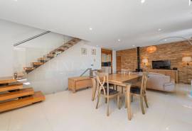 Vale do Lobo – 2+1-bedroom townhouse with pool and garage