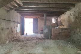 Stone Barn Of 90 M2 Onto Two Levels In The Centre Of An Historical Village. Stone Barn Of 90 M2 Onto Two Levels In The Centre Of An Historical Village.