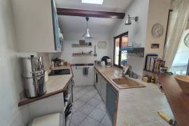 Charming Apartment Offering 75 M2 Of Living Space And A Lovely Terrace With Unobstructed Views In A Pleasant And Authentic Environment.