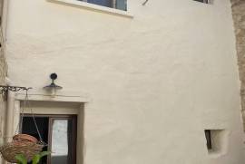 Pretty Village House With Dining Room/kitchen, Lounge, 2 En Suite Bedrooms Plus Independent Studio, Garage And Beautiful Courtyard.