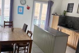 Pretty Village House With Dining Room/kitchen, Lounge, 2 En Suite Bedrooms Plus Independent Studio, Garage And Beautiful Courtyard.