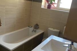 Pretty Village House With Dining Room/kitchen, Lounge, 2 En Suite Bedrooms Plus Independent Studio, Garage And Beautiful Courtyard.