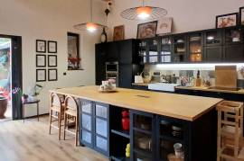 Former Barn Entirely Converted With 4 Bedrooms And A Private Courtyard With Pool. A Subtle Blend Of Character And Modernity