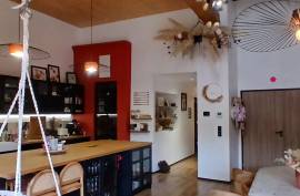 Former Barn Entirely Converted With 4 Bedrooms And A Private Courtyard With Pool. A Subtle Blend Of Character And Modernity
