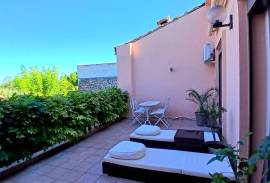 Charming And Pleasant Fully Renovated Town House With 142 M2 Of Living Space, Studio, Pleasant Courtyard And 2 Terraces, Near The Sea Charming And Pleasant Fully Renovated Town House With 142 M2 Of Living Space, Studio, Pleasant Courtyard And 2 Terraces, Near The Sea