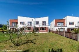Detached house for rent in Riga district, 231.00m2
