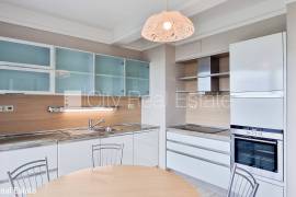 Apartment for rent in Riga, 100.00m2
