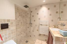 3 room, 83m2 Townhouse for sale in Narbonne - 220 000 € * 3 room, 83m2 Townhouse for sale in Narbonne - 220 000 € *