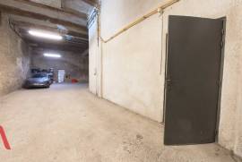4 room, 119m2 Bourgeois style apartment for sale in Beziers - 199 500 € * 4 room, 119m2 Bourgeois style apartment for sale in Beziers - 199 500 € *