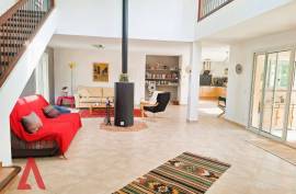5 room, 171m2 Villa for sale in Laroque des alberes - 625 000 € * 5 room, 171m2 Villa for sale in Laroque des alberes - 625 000 € *