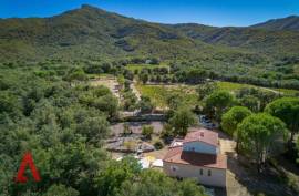 5 room, 171m2 Villa for sale in Laroque des alberes - 625 000 € * 5 room, 171m2 Villa for sale in Laroque des alberes - 625 000 € *