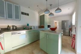 5 room, 99m2 Villa for sale in Puissalicon - 320 000 € *