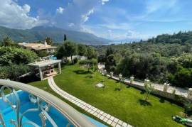 For Sale Villa 300 m² in Corfu
