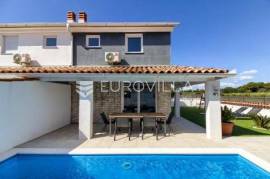 Istria, Pula, house with swimming pool for long-term rental