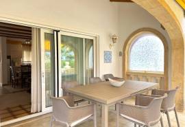 listing listing
