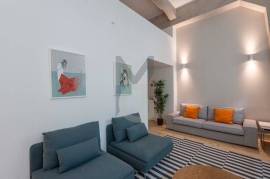 T1+1 with Mezzanine, 4m Ceiling and Rooftop in Santos | For Refurbishment / Investment T1+1 with Mezzanine, 4m Ceiling and Rooftop in Santos | For Refurbishment / Investment