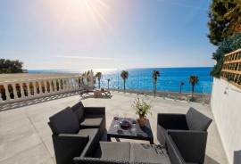 listing listing