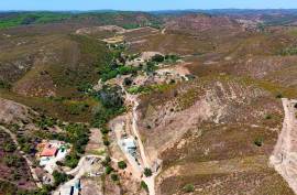 Excellent rustic land in Mexilhoeira Grande - Pereira – Portimão Excellent rustic land in Mexilhoeira Grande - Pereira – Portimão