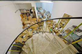 Rent Shop City Center with total area of 131m² (Ground floor of 66m² and Basement of 65m²) - Portimão Rent Shop City Center with total area of 131m² (Ground floor of 66m² and Basement of 65m²) - Portimão