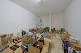 Rent Shop City Center with total area of 131m² (Ground floor of 66m² and Basement of 65m²) - Portimão Rent Shop City Center with total area of 131m² (Ground floor of 66m² and Basement of 65m²) - Portimão