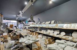 Rent Shop City Center with total area of 131m² (Ground floor of 66m² and Basement of 65m²) - Portimão Rent Shop City Center with total area of 131m² (Ground floor of 66m² and Basement of 65m²) - Portimão