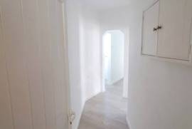 Apartamento T2 remodelado com duas casas de banho e vista mar Apartamento T2 remodelado com duas casas de banho e vista mar