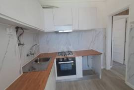 Apartamento T2 remodelado com duas casas de banho e vista mar Apartamento T2 remodelado com duas casas de banho e vista mar