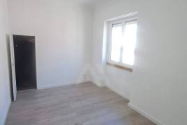Apartamento T2 remodelado com duas casas de banho e vista mar Apartamento T2 remodelado com duas casas de banho e vista mar
