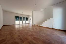 Moradia T4 em Mina de Água, Amadora Moradia T4 em Mina de Água, Amadora