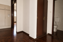 2 bedroom apartment to the urban park in the center of Ermesinde 2 bedroom apartment to the urban park in the center of Ermesinde