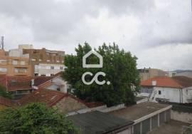 2 bedroom apartment to the urban park in the center of Ermesinde 2 bedroom apartment to the urban park in the center of Ermesinde
