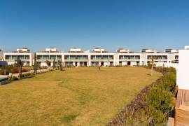 2+1-bedroom apartment with private pool, in the tourist development Pestana Porto Covo Village