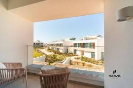 2+1-bedroom apartment with private pool, in the tourist development Pestana Porto Covo Village