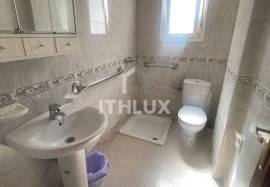 Two-story house with patio and garage in Puebla de la Calzada · 4 bedrooms · 3 bathrooms