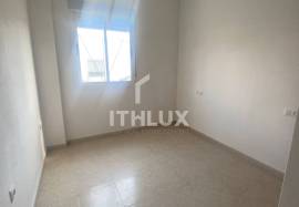 Two-story house with patio and garage in Puebla de la Calzada · 4 bedrooms · 3 bathrooms
