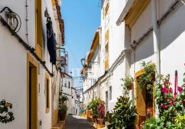 Building for recovery, located in Terrugem - Elvas - Alentejo