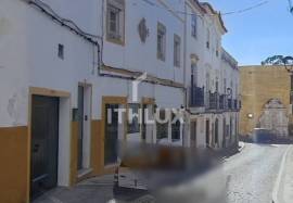 Building in the Historic Center of Elvas – Unique Investment Opportunity