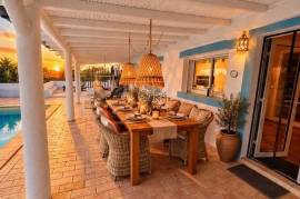 Charming 2-Bedroom Villa with Pool & Stunning Views Across the Hills to the Sea – Near Santa Catarina da Fonte do Bispo Charming 2-Bedroom Villa with Pool & Stunning Views Across the Hills to the Sea – Near Santa Catarina da Fonte do Bispo