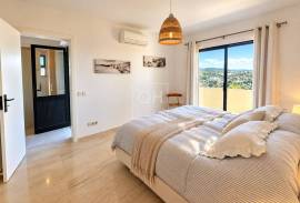 Elegant 3+1 Bedroom Villa with Breathtaking Sea Views near Loulé Elegant 3+1 Bedroom Villa with Breathtaking Sea Views near Loulé