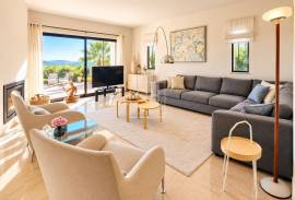 Elegant 3+1 Bedroom Villa with Breathtaking Sea Views near Loulé Elegant 3+1 Bedroom Villa with Breathtaking Sea Views near Loulé