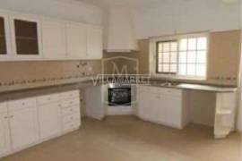 3 bedroom bank villa consisting of 3 floors located in the Arcena area in Alverca do Ribatejo. 3 bedroom bank villa consisting of 3 floors located in the Arcena area in Alverca do Ribatejo.