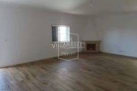 3 bedroom bank villa consisting of 3 floors located in the Arcena area in Alverca do Ribatejo. 3 bedroom bank villa consisting of 3 floors located in the Arcena area in Alverca do Ribatejo.