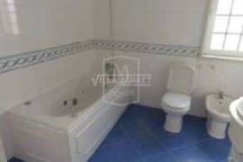 3 bedroom bank villa consisting of 3 floors located in the Arcena area in Alverca do Ribatejo. 3 bedroom bank villa consisting of 3 floors located in the Arcena area in Alverca do Ribatejo.