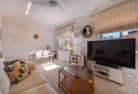 Detached 3+ bedroom villa with pool and basement near Almancil.