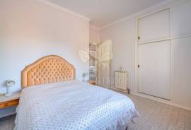 Detached 3+ bedroom villa with pool and basement near Almancil.
